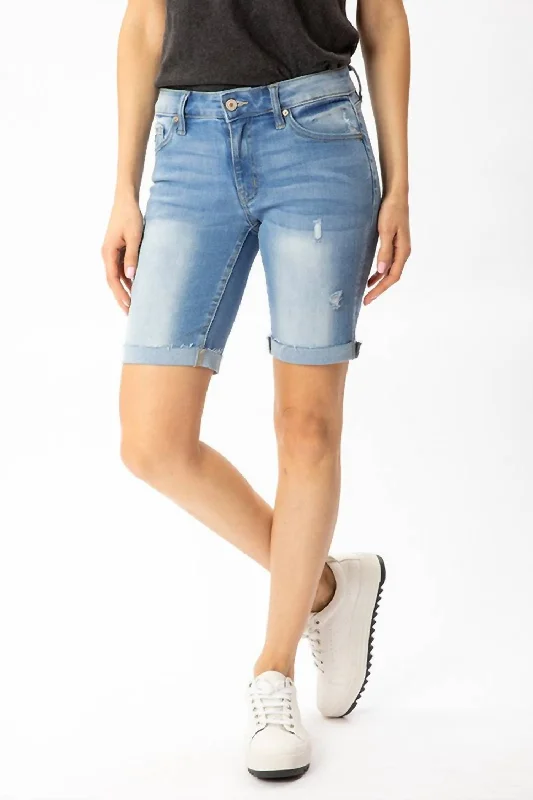 Shorts For Delivery Drivers-Denim Bermuda Shorts In Light Wash