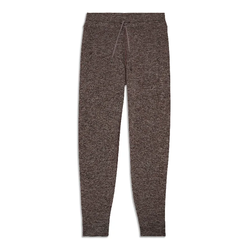 Pants With Tapered Cut-Engineered Warmth Jogger - Resale