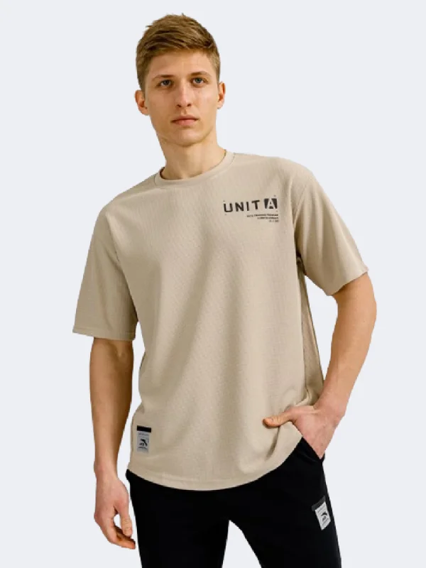 T-Shirt For Backpacking-Anta Unit A Men Training T-Shirt Beige